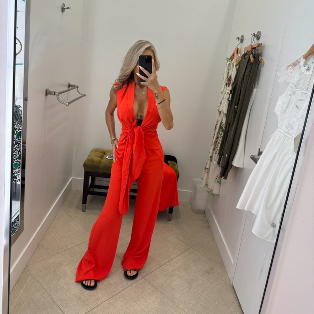 New nwt designer orange matching top set Adrienne Vittadinni Las Vegas size 2